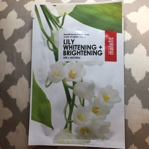 Lily Whitening and Brightening Sheet Mask
